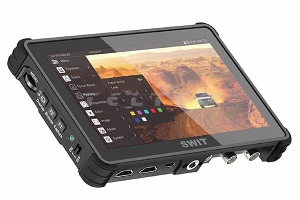 12311415_3