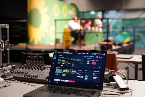12353731_2